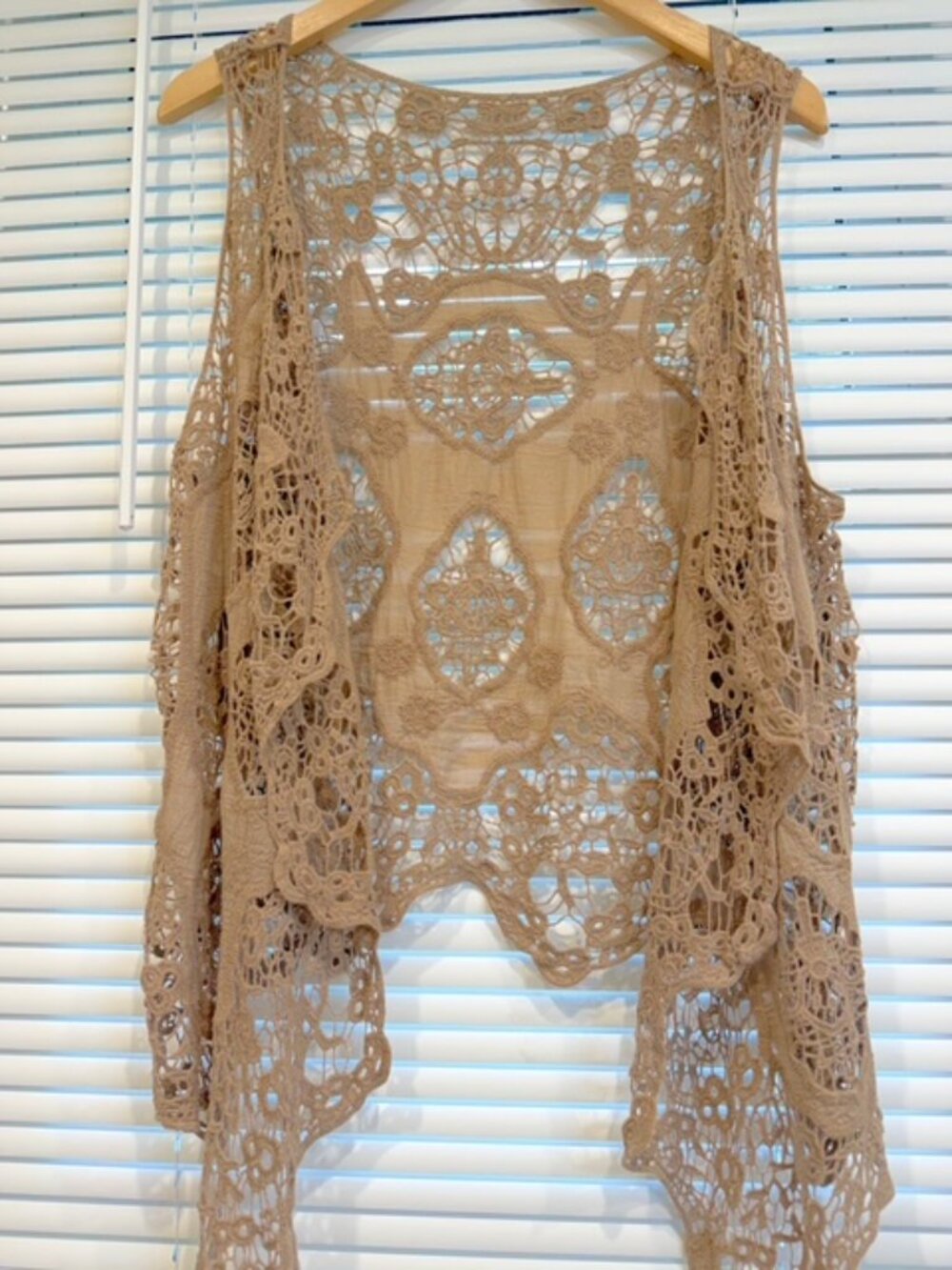 Crochet Knit Open Front Sleeveless Cardigan OS
